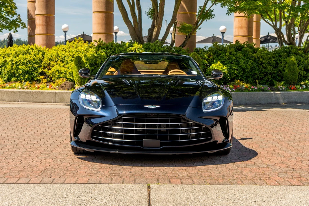 2026 Aston Martin V8 Vantage (2019+) - Image 6 of 31