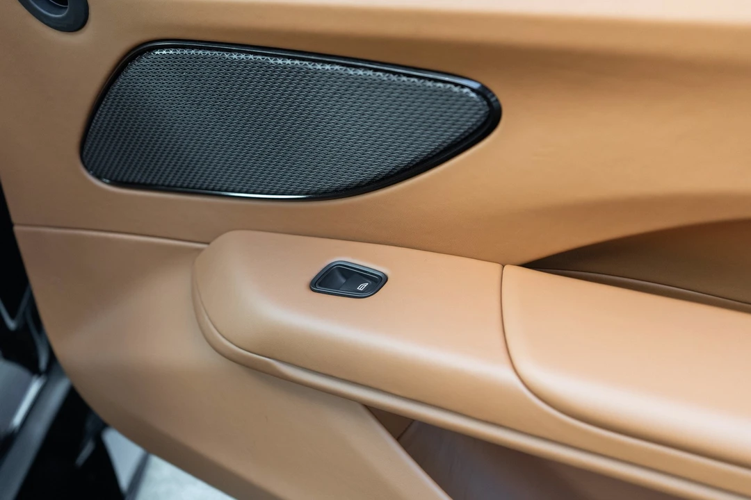 2026 Aston Martin V8 Vantage (2019+) - Image 31 of 31