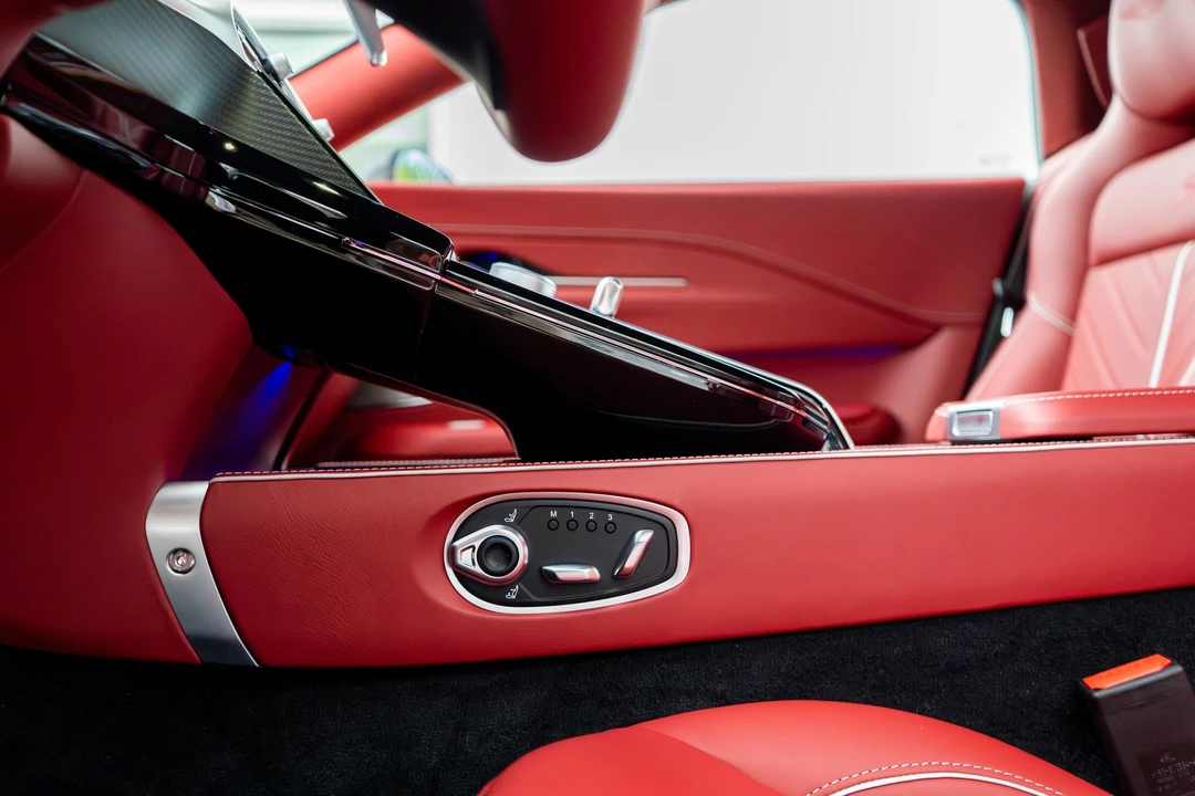 2026 Aston Martin V8 Vantage (2019+) - Image 18 of 21