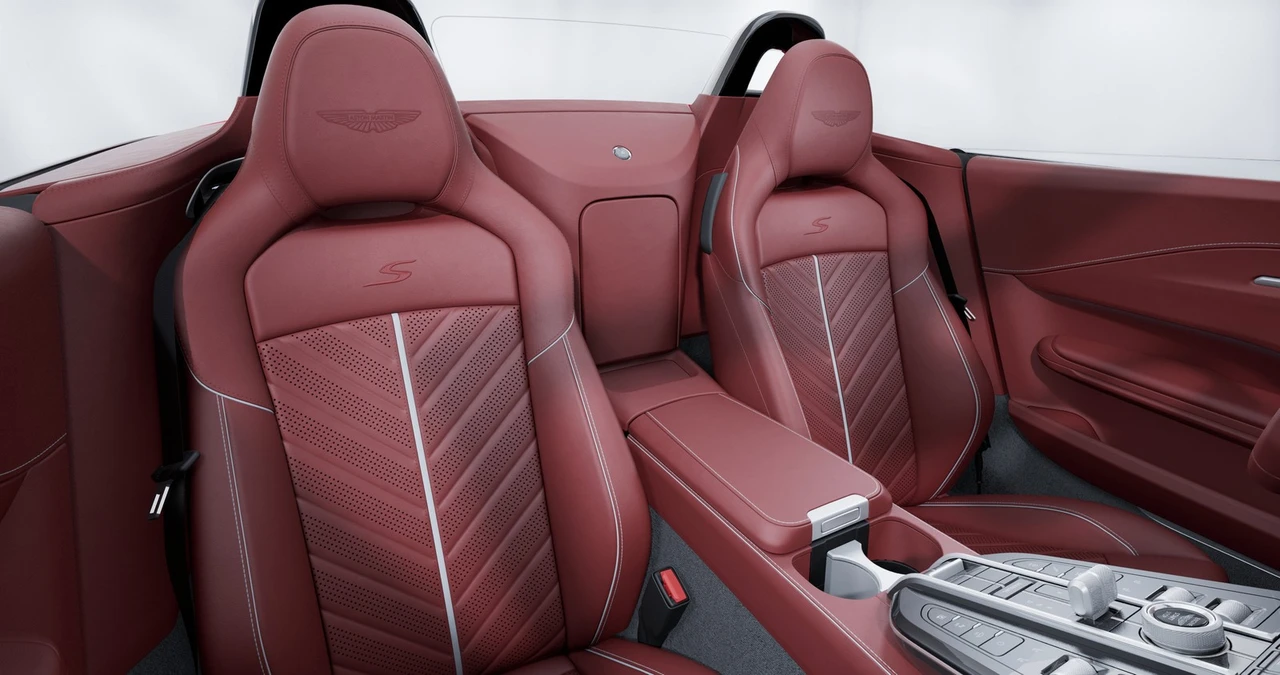 2026 Aston Martin V8 Vantage (2019+) - Image 10 of 21