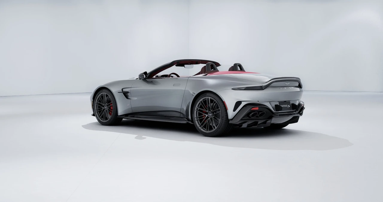 2026 Aston Martin V8 Vantage (2019+) - Image 16 of 21