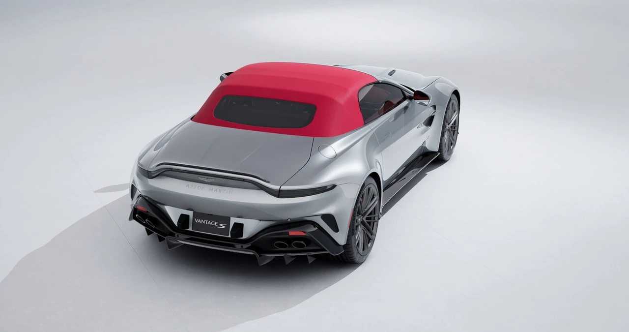 2026 Aston Martin V8 Vantage (2019+) - Image 13 of 21