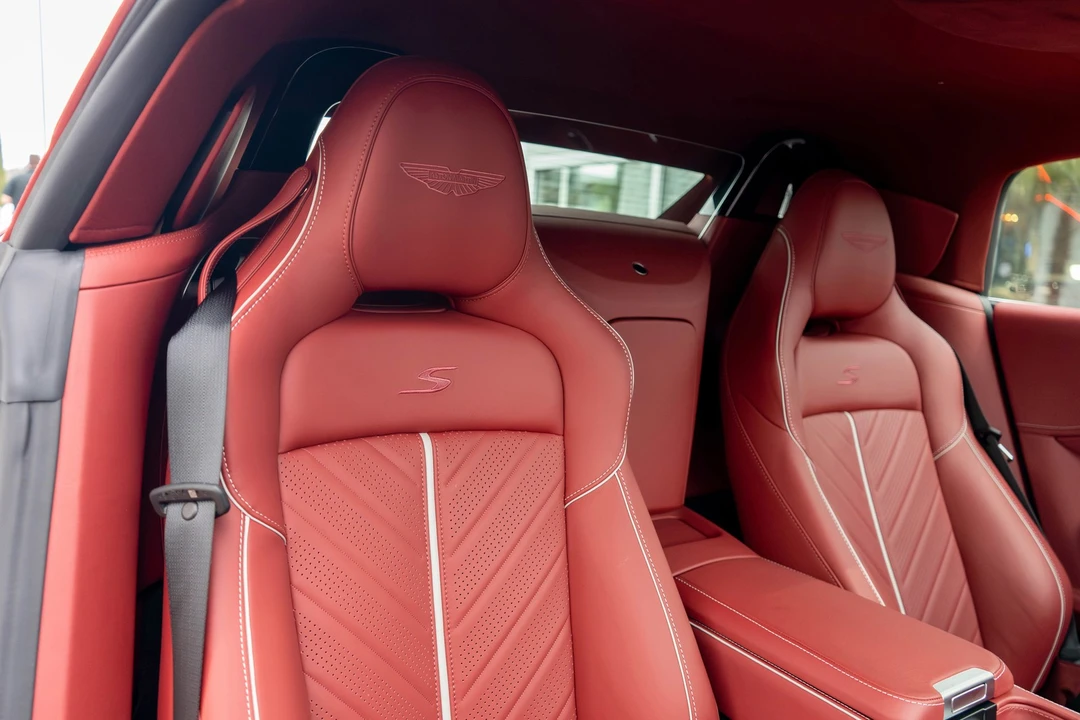 2026 Aston Martin Vantage - Image 30 of 31