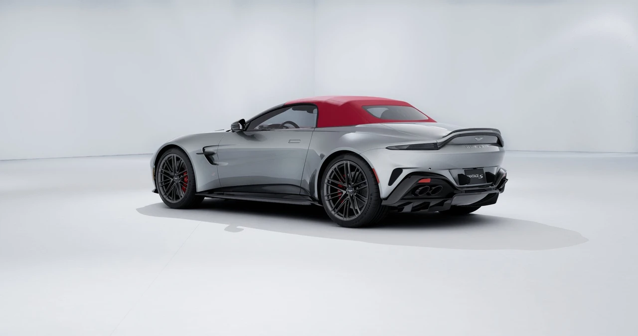 2026 Aston Martin V8 Vantage (2019+) - Image 17 of 21