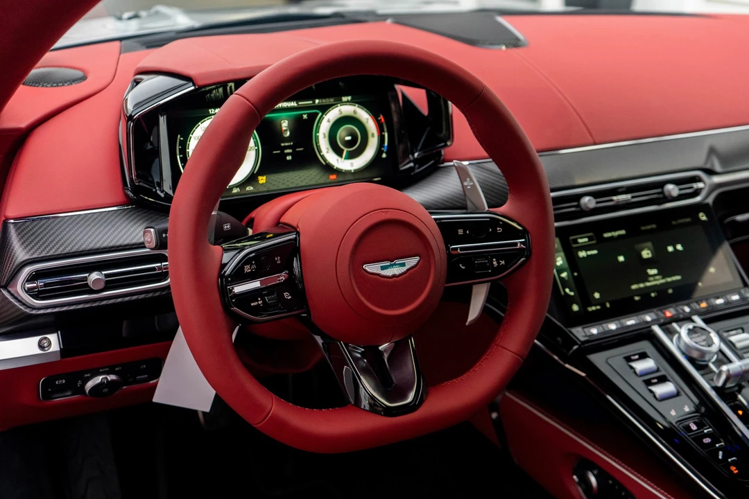 2026 Aston Martin V8 Vantage (2019+) - Image 9 of 21