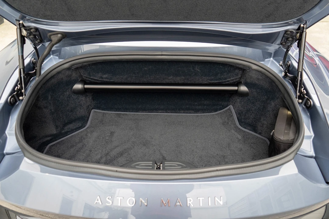 2026 Aston Martin V8 Vantage (2019+) - Image 31 of 31