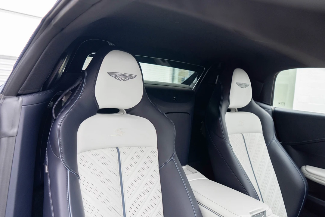 2026 Aston Martin V8 Vantage (2019+) - Image 26 of 31