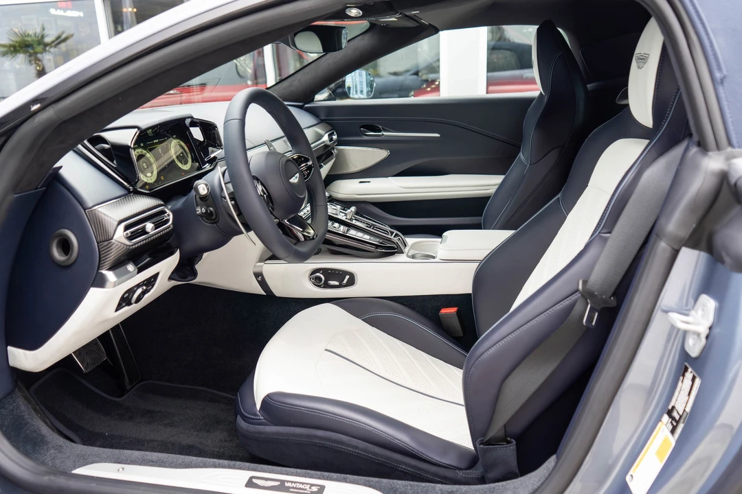 2026 Aston Martin V8 Vantage (2019+) - Image 10 of 21