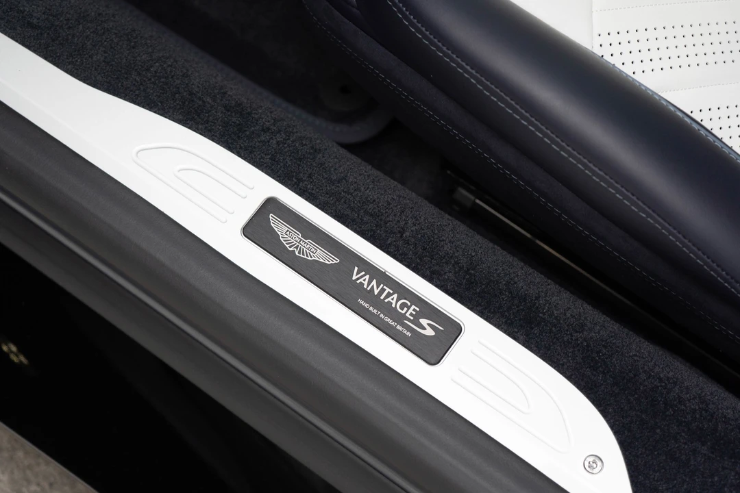 2026 Aston Martin V8 Vantage (2019+) - Image 16 of 21