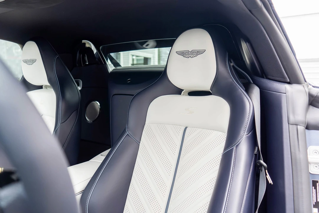 2026 Aston Martin V8 Vantage (2019+) - Image 11 of 21