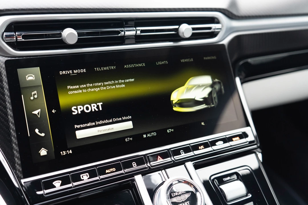 2026 Aston Martin V8 Vantage (2019+) - Image 22 of 31