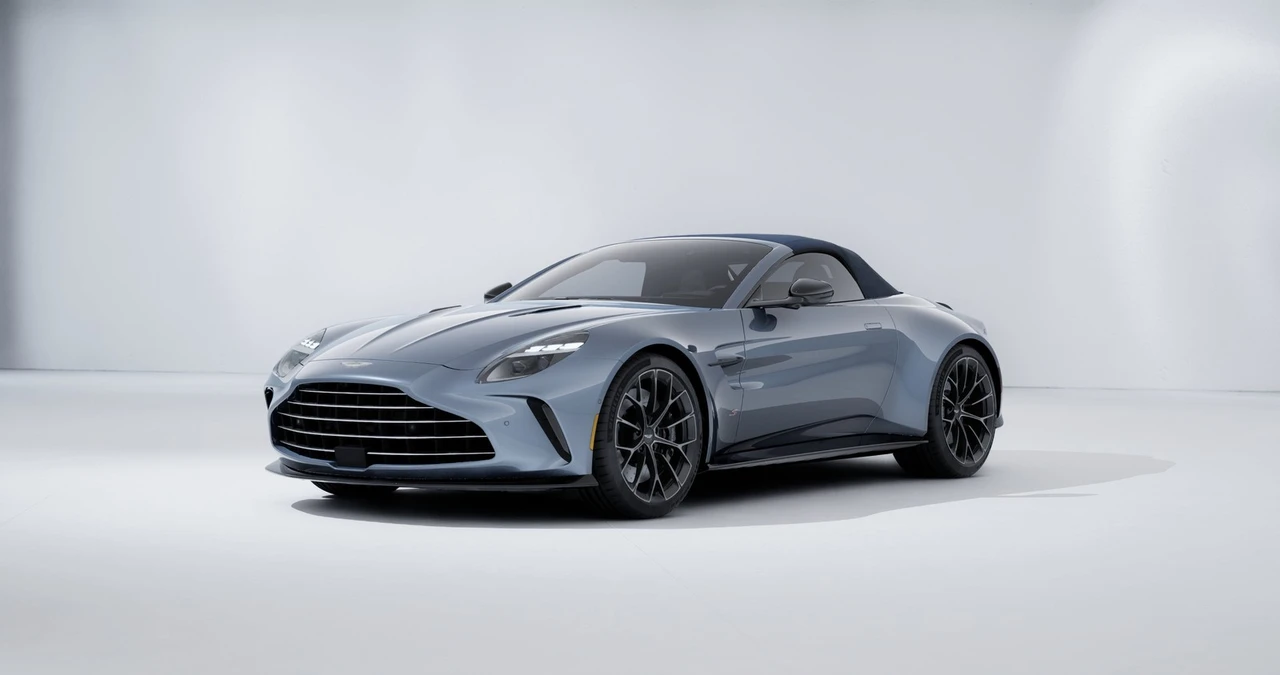 2026 Aston Martin V8 Vantage (2019+) - Image 2 of 20