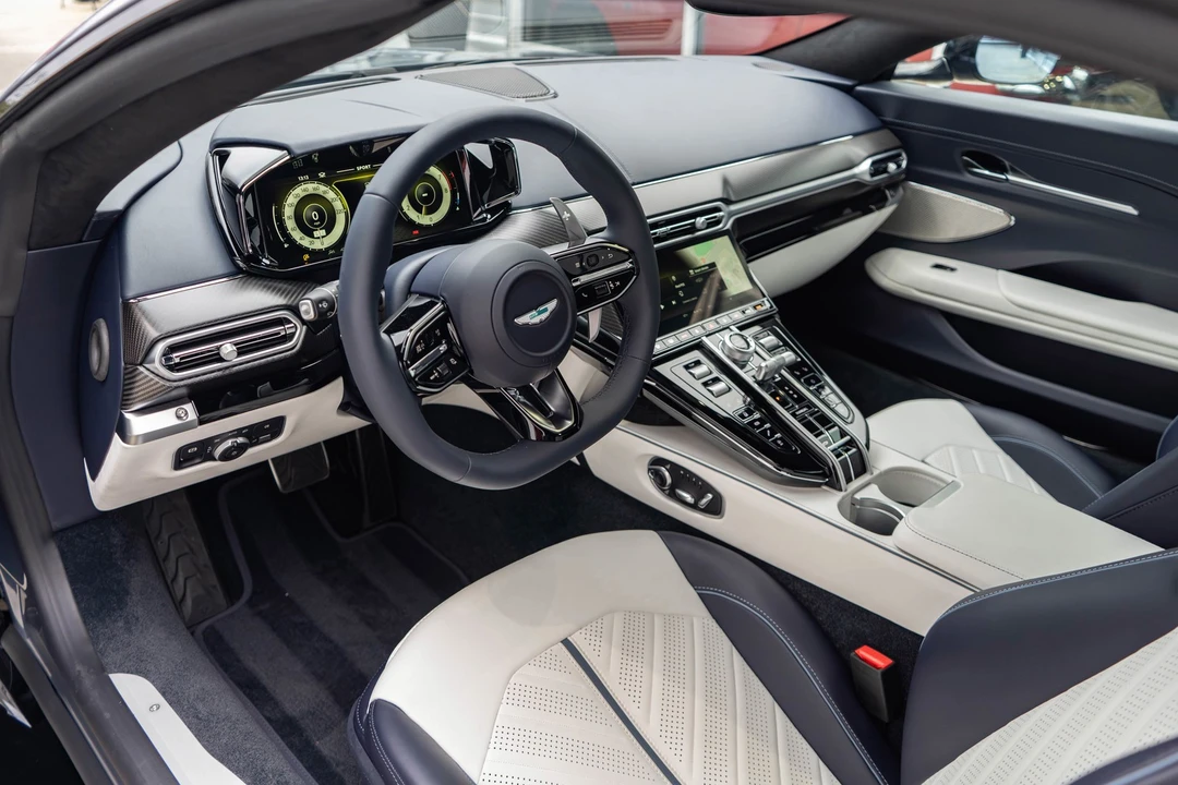 2026 Aston Martin V8 Vantage (2019+) - Image 2 of 21