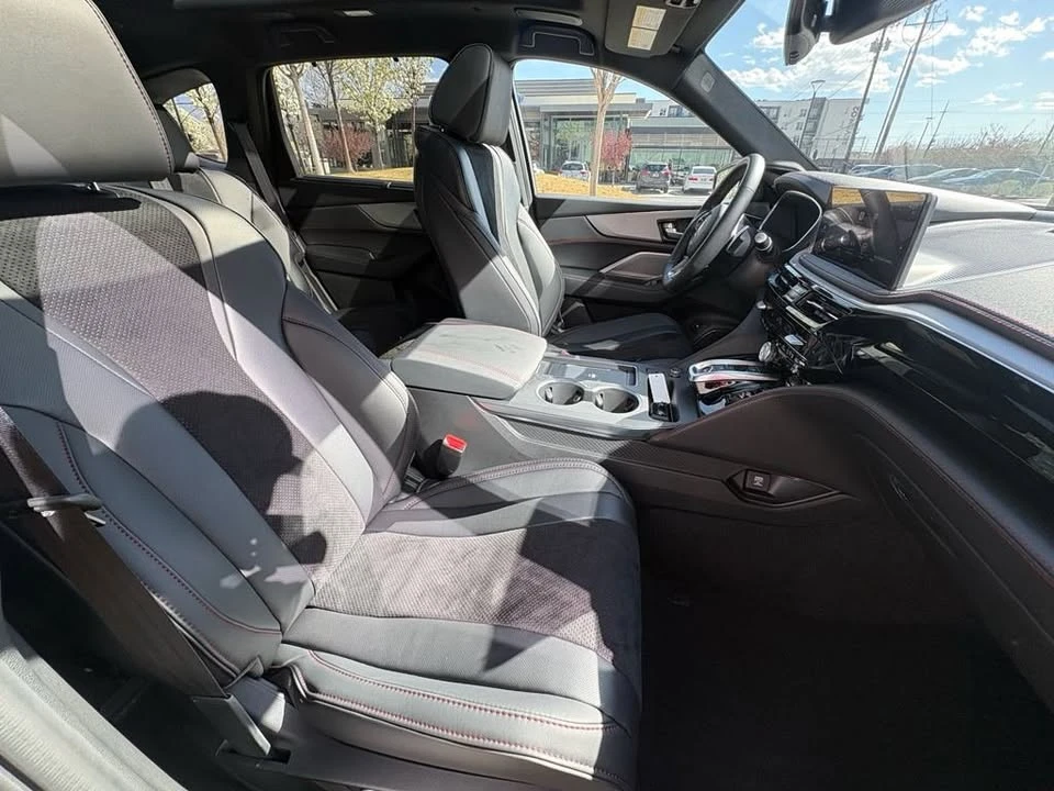 2026 Acura MDX 4th Gen - Image 11 of 19