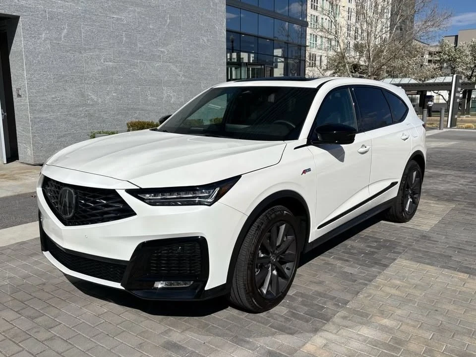 2026 Acura MDX 4th Gen - Image 17 of 19