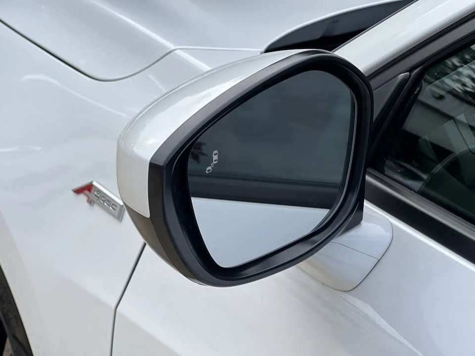 2026 Acura Integra 5th Gen - Image 11 of 20