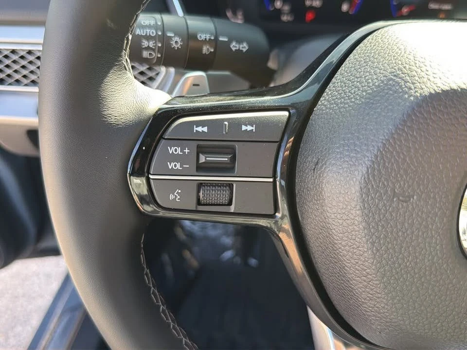 2026 Acura Integra 5th Gen - Image 11 of 20