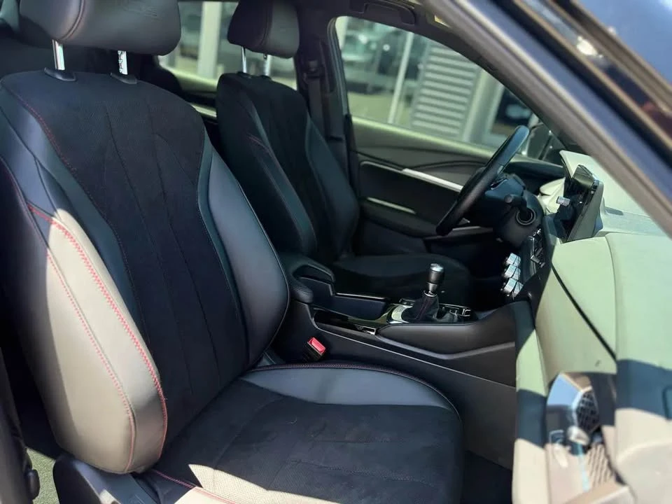 2026 Acura Integra Type S 5th Gen - Image 11 of 18