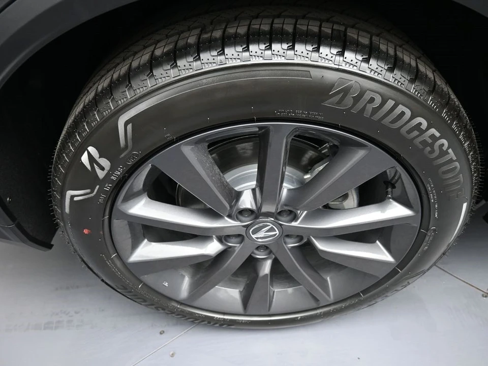 2026 Acura MDX 4th Gen - Image 12 of 21