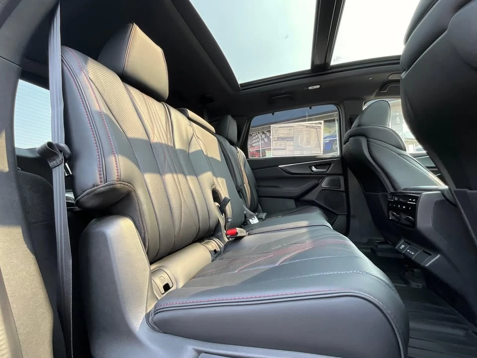 2026 Acura MDX 4th Gen - Image 13 of 20