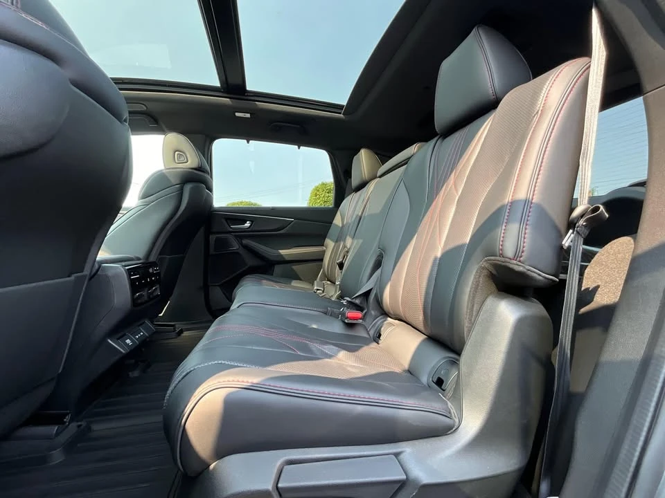 2026 Acura MDX 4th Gen - Image 12 of 20