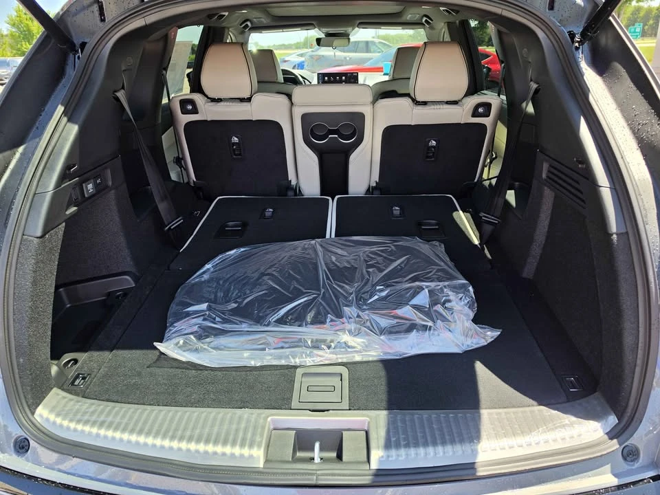 2026 Acura MDX 4th Gen - Image 18 of 19