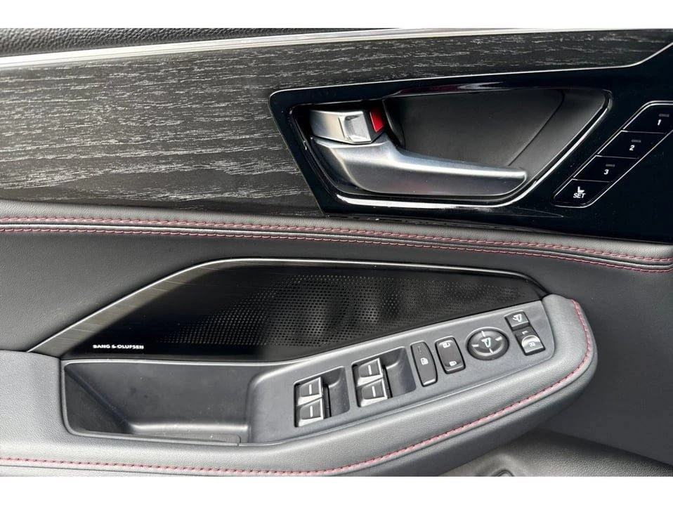 2026 Acura MDX 4th Gen - Image 6 of 9