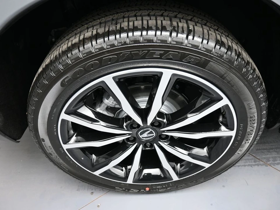2026 Acura RDX 3rd Gen - Image 12 of 12