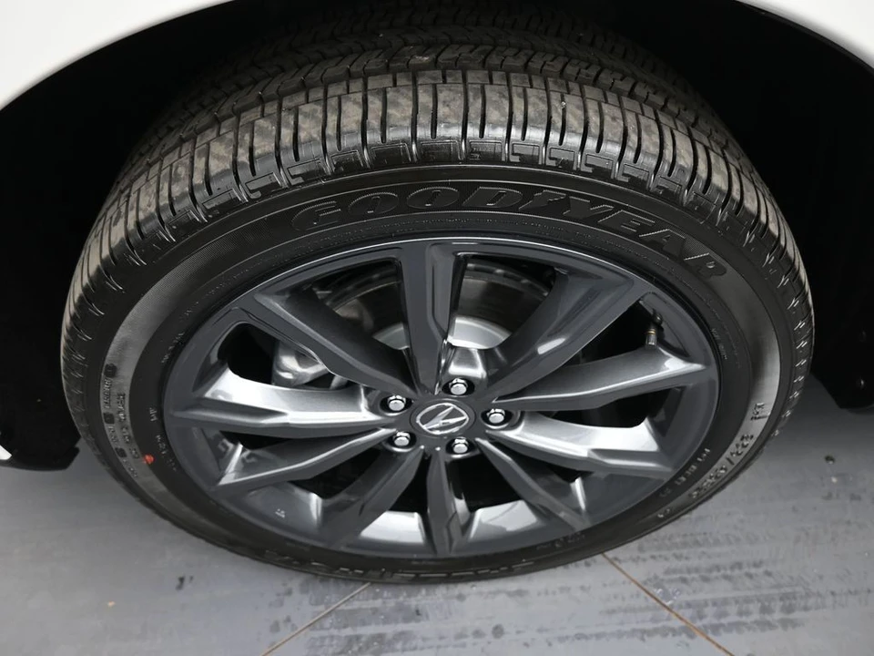 2026 Acura RDX 3rd Gen - Image 14 of 21