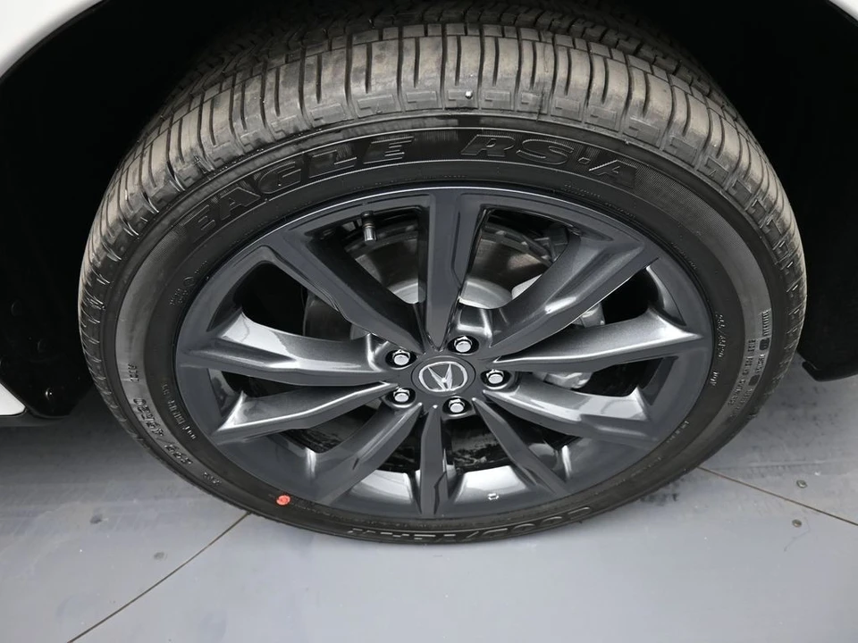 2026 Acura RDX 3rd Gen - Image 13 of 21