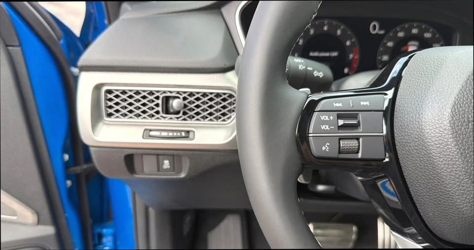 2026 Acura Integra 5th Gen - Image 13 of 20