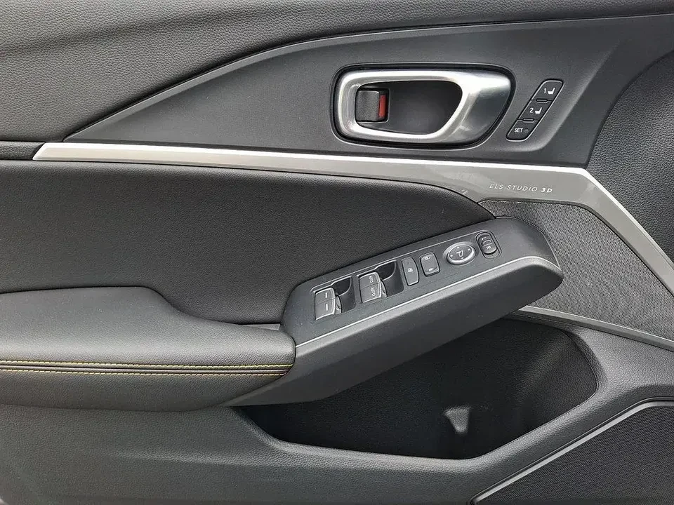 2026 Acura Integra 5th Gen - Image 12 of 19