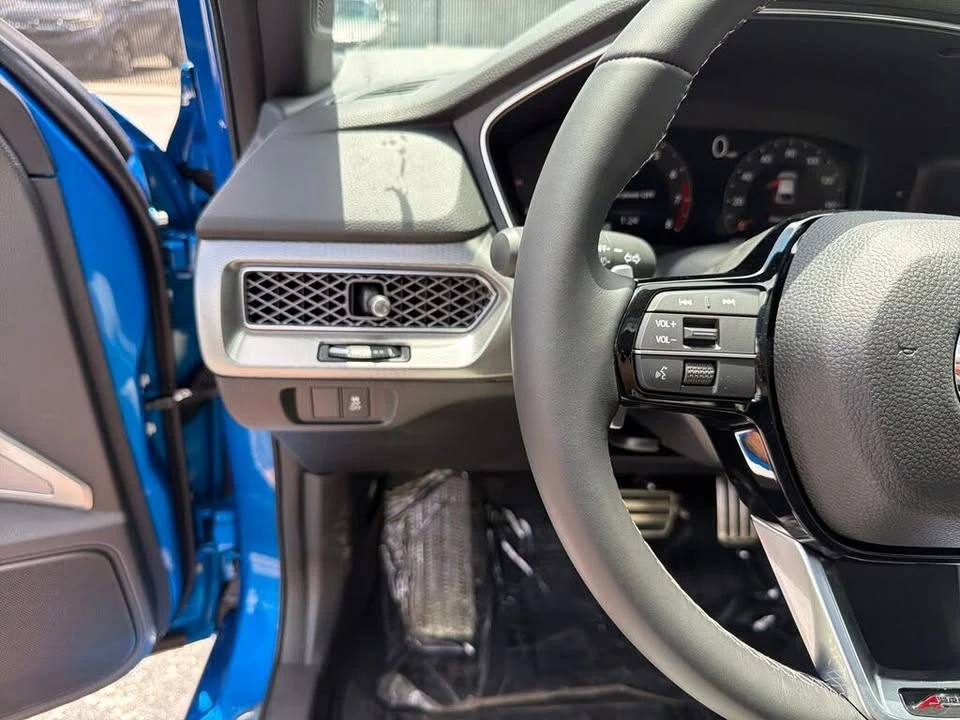 2026 Acura Integra 5th Gen - Image 12 of 20