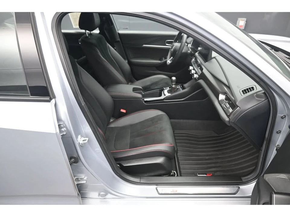2026 Acura Integra Type S 5th Gen - Image 14 of 20