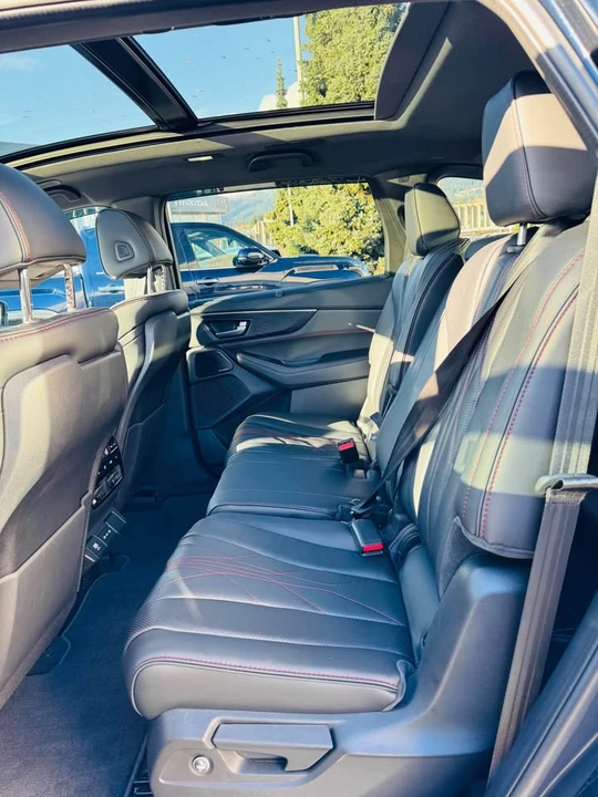 2026 Acura MDX 4th Gen - Image 9 of 11