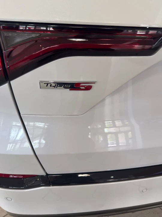 2026 Acura MDX 4th Gen - Image 5 of 6