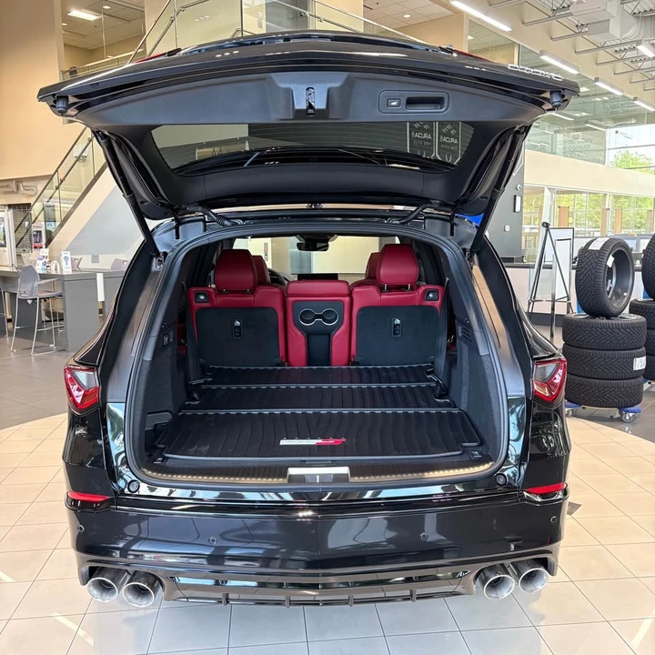 2026 Acura MDX 4th Gen - Image 17 of 19