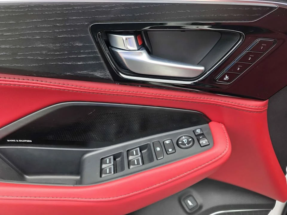 2026 Acura MDX 4th Gen - Image 12 of 19