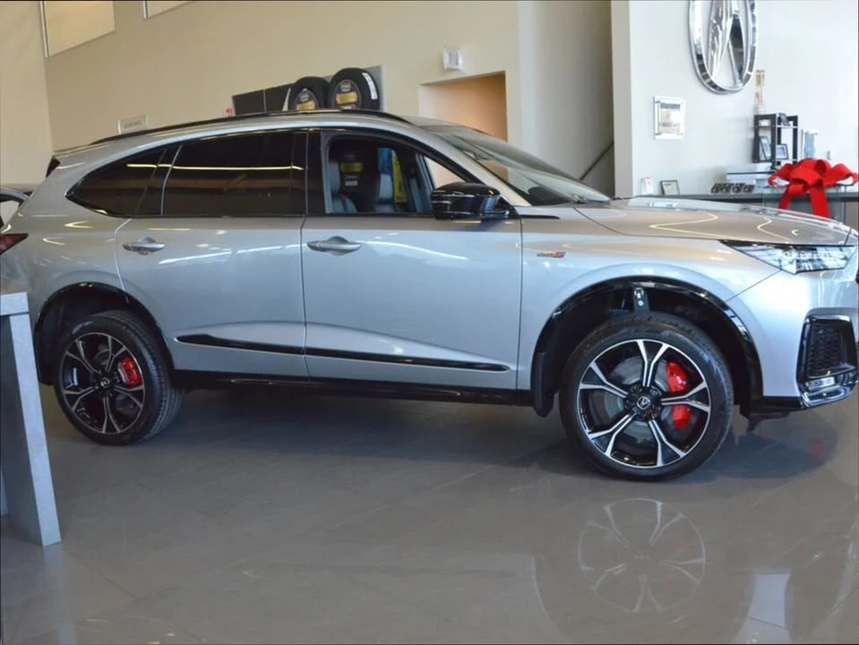 2026 Acura MDX 4th Gen - Image 3 of 18