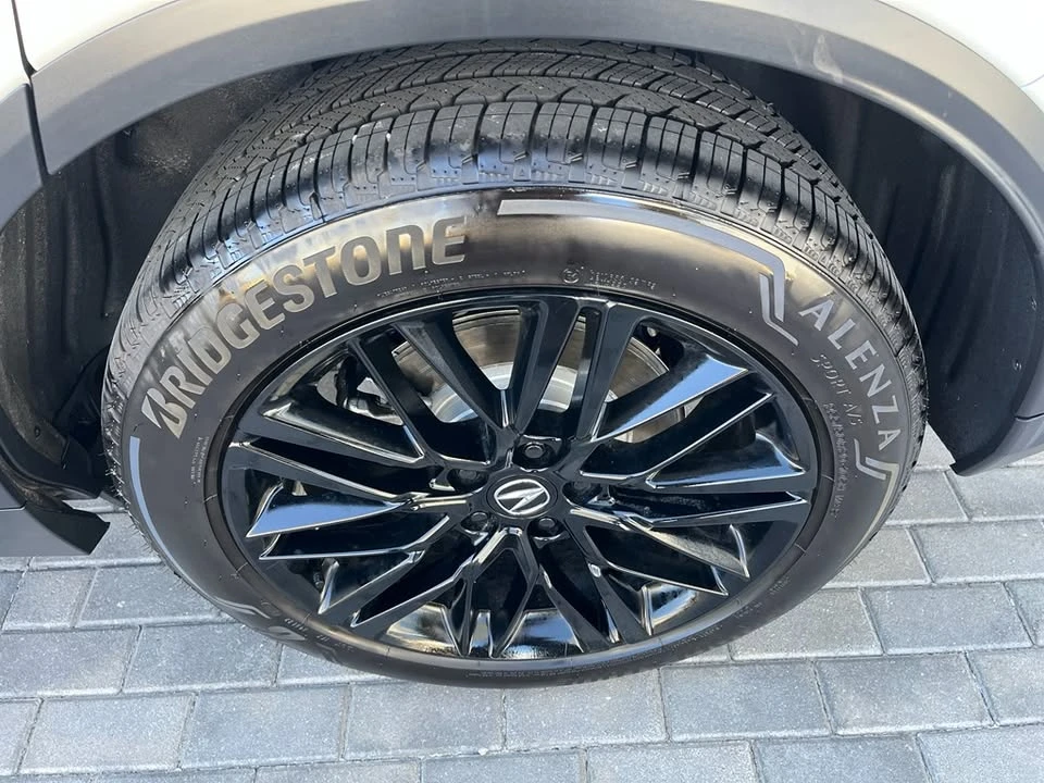 2026 Acura MDX 4th Gen - Image 17 of 19