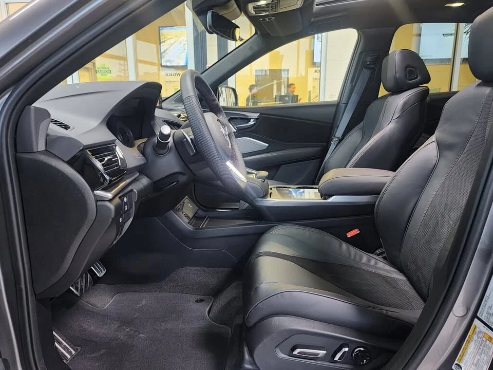 2026 Acura RDX 3rd Gen - Image 8 of 16