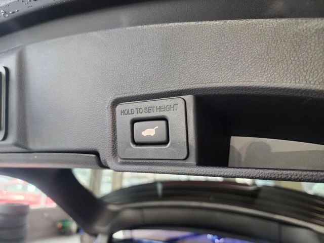 2026 Acura RDX 3rd Gen - Image 12 of 20