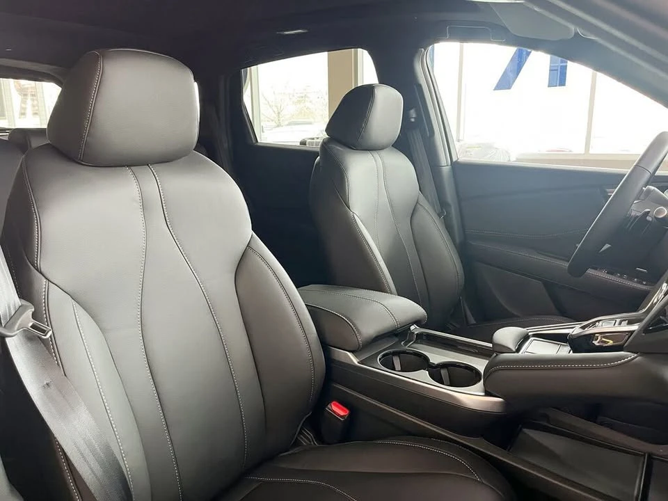 2026 Acura RDX 3rd Gen - Image 13 of 15