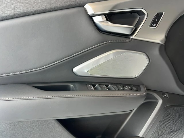2026 Acura RDX 3rd Gen - Image 16 of 20