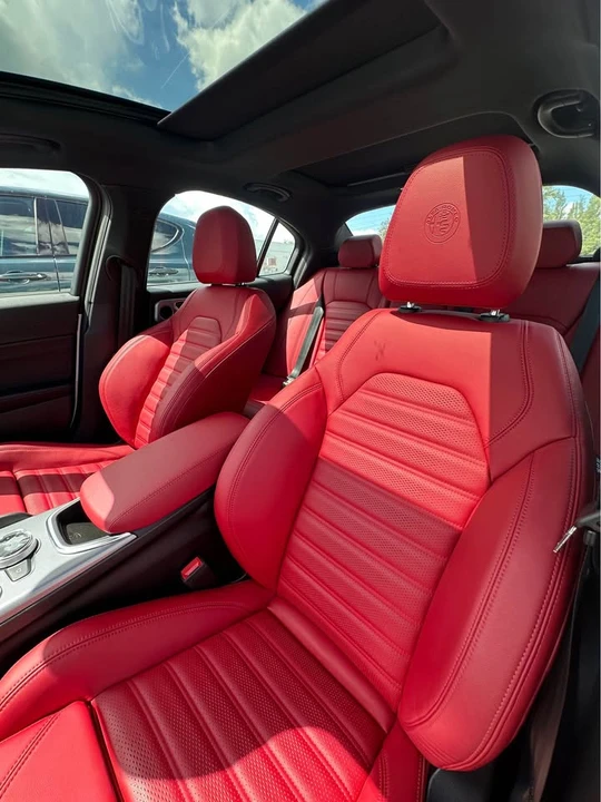 2026 Alfa Romeo Giulia - Image 2 of 6