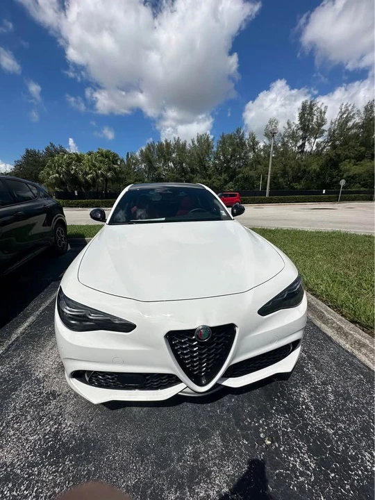 2026 Alfa Romeo Giulia - Image 4 of 6