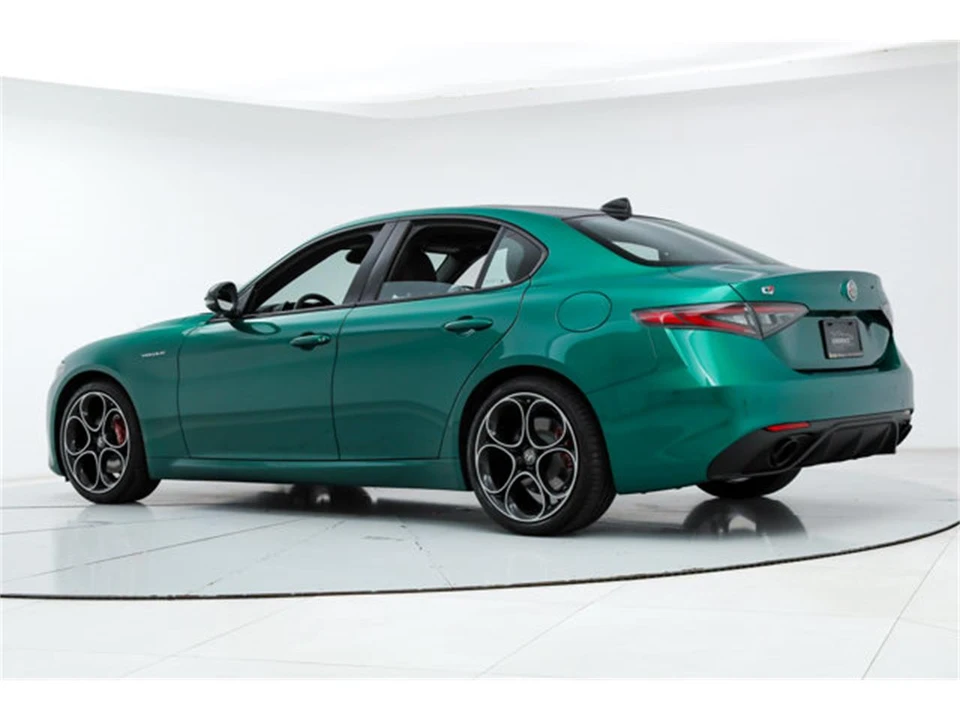 2026 Alfa Romeo Giulia - Image 3 of 22
