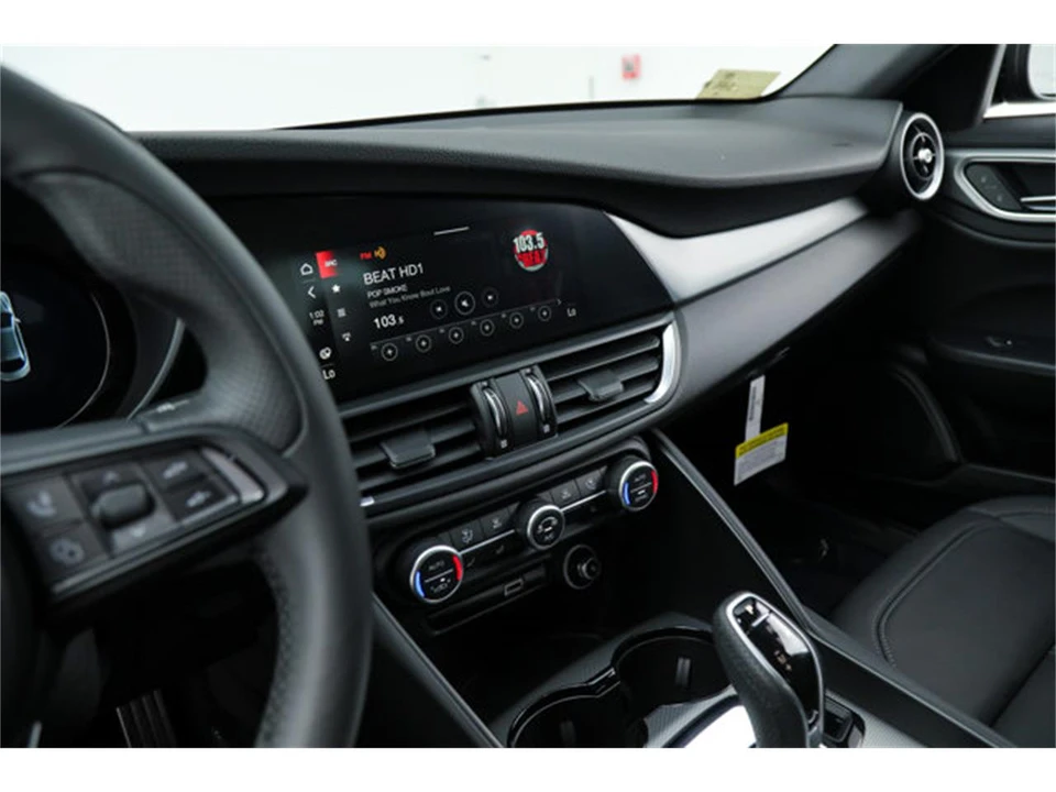 2026 Alfa Romeo Giulia - Image 20 of 23