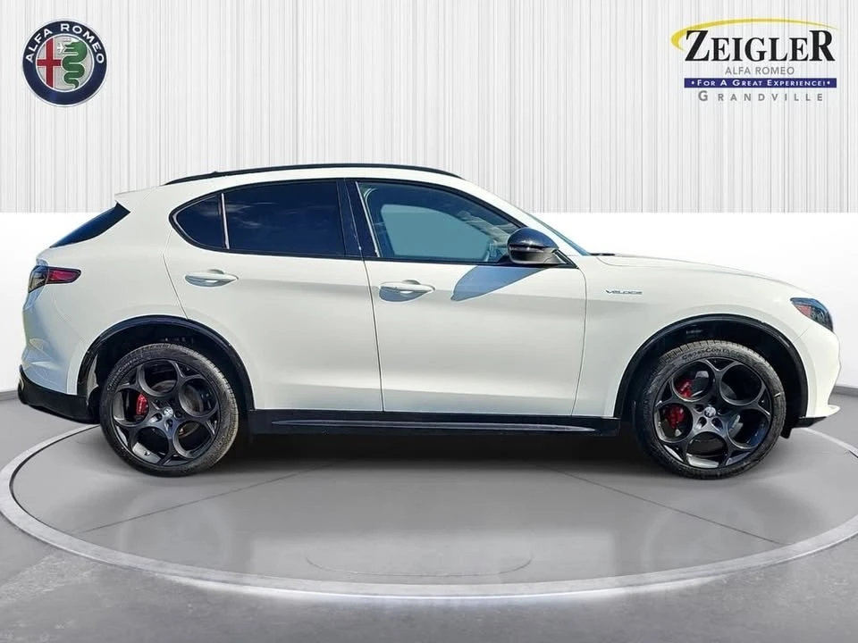 2026 Alfa Romeo Stelvio - Image 4 of 20