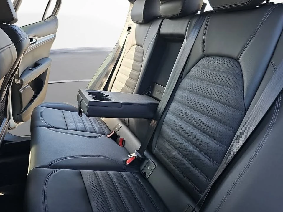 2026 Alfa Romeo Stelvio - Image 15 of 20